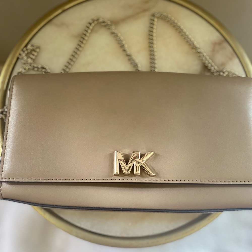 MK Removable Chain Handbag